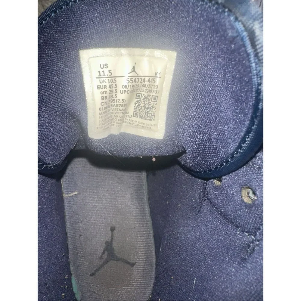 Air Jordan 1 Mid Sneakers Size 11.5 Obsidian black/Sanded purple